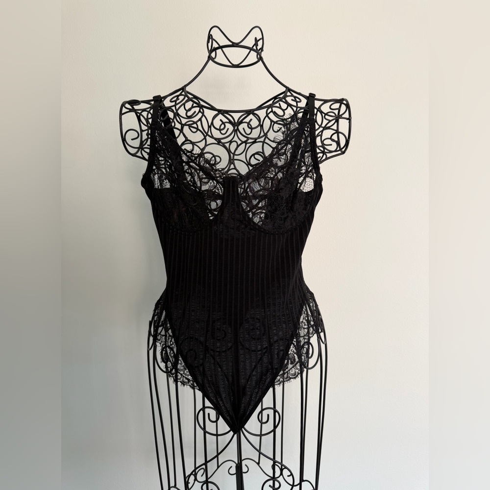 Missguided underwired bodysuit with lace details in black